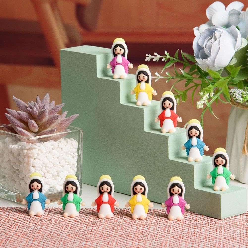 CZTICLE® Mini Santa Maria Figurines (50-Piece/Set)