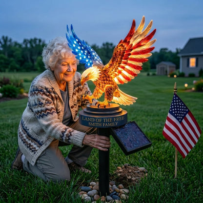 50% OFF 🦅 Personalized Solar Eagle Garden Light – Limited-Time Freedom Tribute