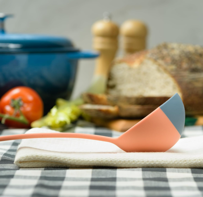 🥄 SCOUPS 3-in-1 Silicone Scoop Ladle |Scoop Every Last Drop – No More Food Waste!