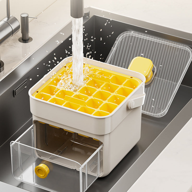🧊2026 HOT SALE 50% OFF! 🥤 Ice Cube Maker with Storage – 48 cubes at once. leak‑proof lid. Stackable. saves space. 🏖️